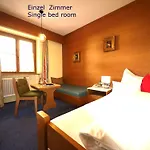Parkhotel מלון זולדן