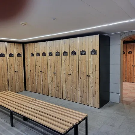 Отель Parkhotel 3*