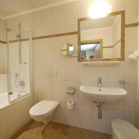 Parkhotel Отель 3*