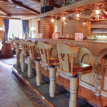 Отель Parkhotel